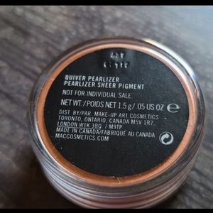 MAC Cosmetics Quiver Pearlizer Pigment